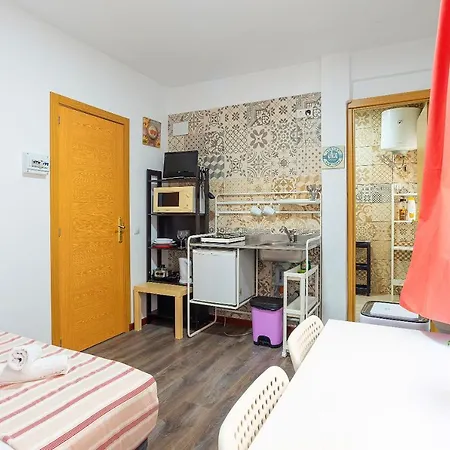Young People Only, Soho Citycenter Appartement
